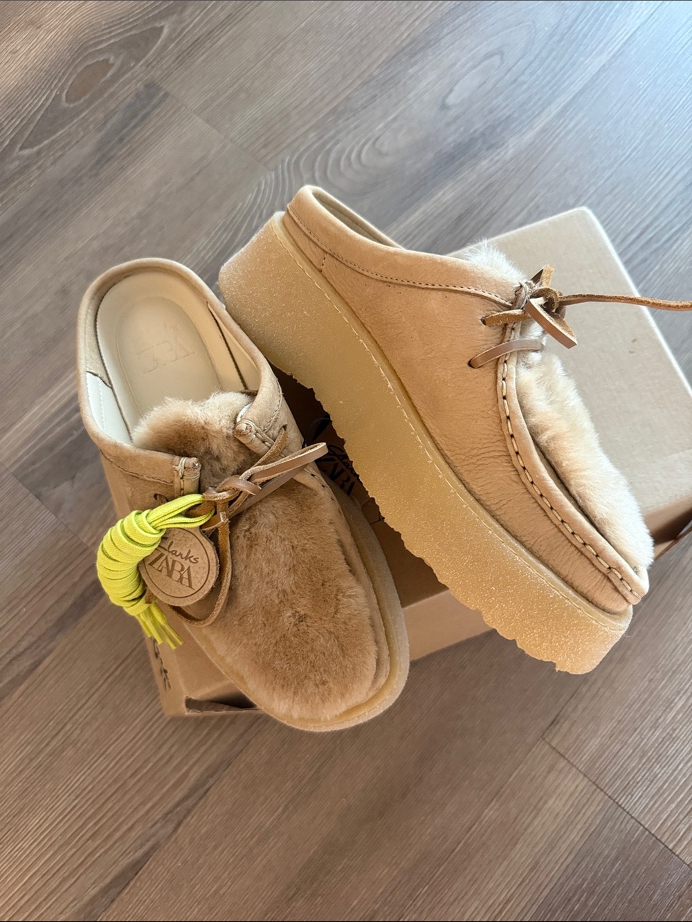 New Zara x Clarks sheepskin mules with removable shearling - size 37/ 6.5
